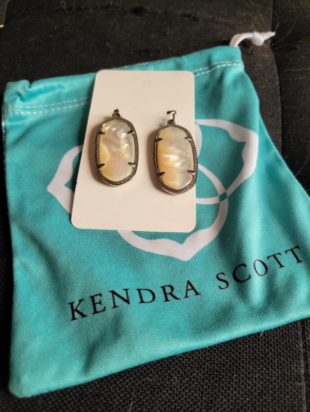 KENDRA SCOTT MOTHER OF PEARL SILVER TONE EARRINGS - Picture 3 of 3